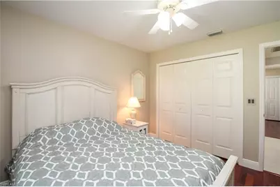 333 Wentworth Ct, Naples, FL 34104 - Photo 30