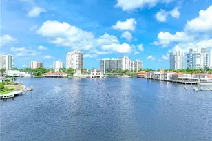 300 Park Shore Dr, Naples, FL 34103 - Photo 26