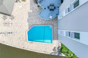 300 Park Shore Dr, Naples, FL 34103 - Photo 30