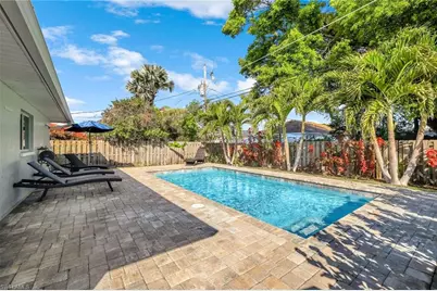 737 91st Ave N, Naples, FL 34108 - Photo 30