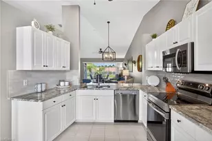 9009 Michael Cir, Naples, FL 34113 - Photo 14