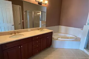 7168 Lemuria Cir, Naples, FL 34109 - Photo 8