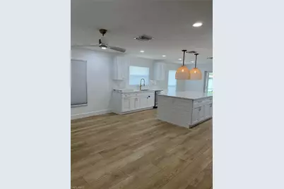 673 107th Ave N, Naples, FL 34108 - Photo 4