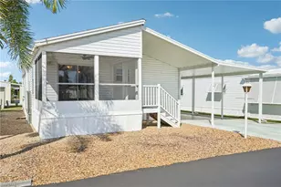 121 Kim Dr, Naples, FL 34104 - Photo 2