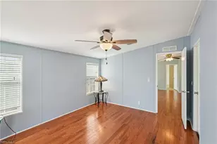 121 Kim Dr, Naples, FL 34104 - Photo 18