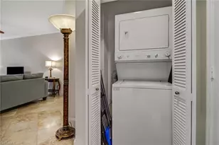 401 Bayfront Pl, Naples, FL 34102 - Photo 16