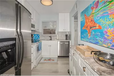 190 Turtle Lake Ct #311, Naples, FL 34105 - Photo 14