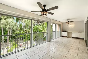 2055 Cascades Dr, Naples, FL 34112 - Photo 20