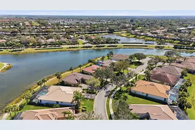 10320 Wishing Stone Ct, Bonita Springs, FL 34135 - Photo 8