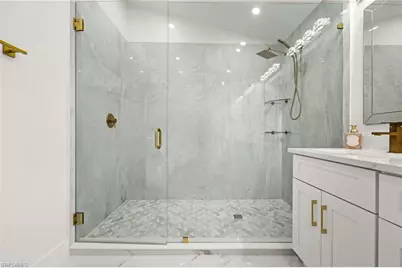 1046 Silverstrand Dr, Naples, FL 34110 - Photo 16