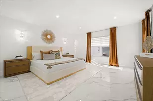 1046 Silverstrand Dr, Naples, FL 34110 - Photo 10