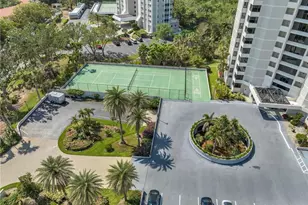 5550 Heron Point Dr, Naples, FL 34108 - Photo 38