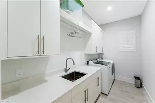 596 111th Ave N, Naples, FL 34108 - Photo 30