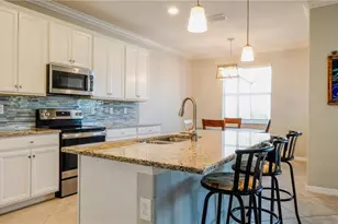 2429 Fallglo St, Naples, FL 34120 - Photo 8