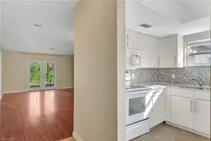 706 111th Ave N, Naples, FL 34108 - Photo 2