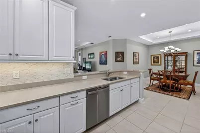 8025 Calle Canovas Ct, Naples, FL 34114 - Photo 14