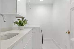 888 10th St S, Naples, FL 34102 - Photo 24