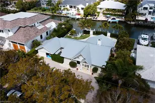 675 18th Ave S, Naples, FL 34102 - Photo 2