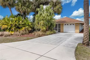 793 91st Ave N, Naples, FL 34108 - Photo 2