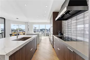 909 10th St S, Naples, FL 34102 - Photo 24