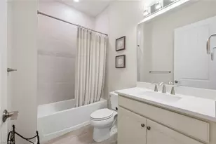 9512 Greyhawk Trl, Naples, FL 34120 - Photo 28