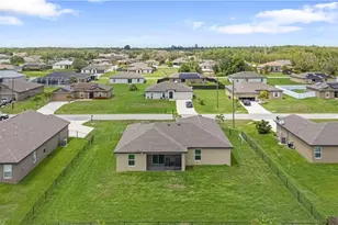 250 Lisette St, Fort Myers, FL 33913 - Photo 6