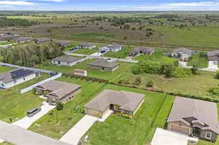 250 Lisette St, Fort Myers, FL 33913 - Photo 38