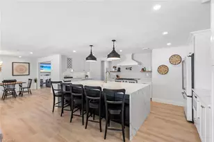 4222 Crayton Rd, Naples, FL 34103 - Photo 10