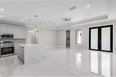 3043 28th Ave SE, Naples, FL 34117 - Photo 4