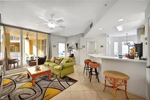 410 Bayfront Pl, Naples, FL 34102 - Photo 4