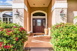 2033 Teagarden Ln, Naples, FL 34110 - Photo 6