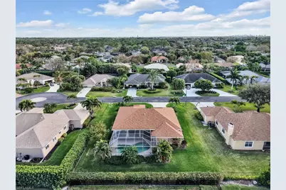 2033 Teagarden Ln, Naples, FL 34110 - Photo 4