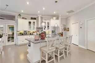 2033 Teagarden Ln, Naples, FL 34110 - Photo 14