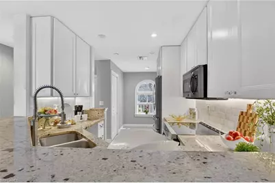 2810 Citrus Lake Dr #U201, Naples, FL 34109 - Photo 8