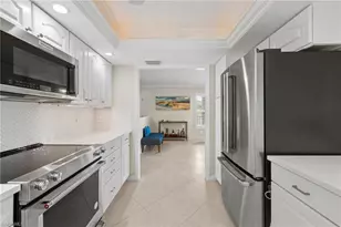 2880 Gulf Shore Blvd N, Naples, FL 34103 - Photo 16