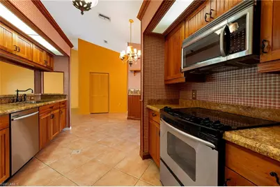 25151 Fairway Dunes Ct, Bonita Springs, FL 34135 - Photo 4