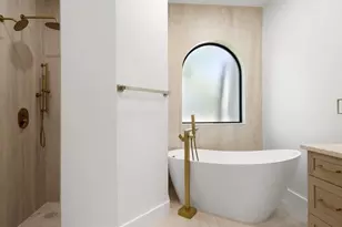 9541 Wilshire Lakes Blvd, Naples, FL 34109 - Photo 32