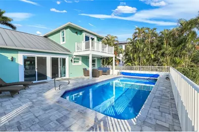 11861 Isle Of Palms Dr, Fort Myers Beach, FL 33931 - Photo 30