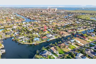 5319 SW 21st Pl, Cape Coral, FL 33914 - Photo 8