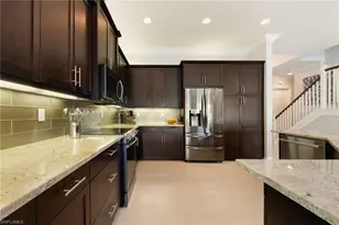 3606 Santaren Ct, Naples, FL 34119 - Photo 8