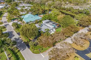 1390 Mandarin Rd, Naples, FL 34102 - Photo 32