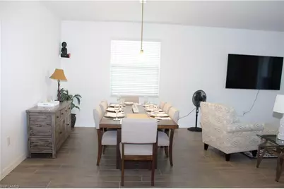 2261 Avocado Ln, Naples, FL 34120 - Photo 6