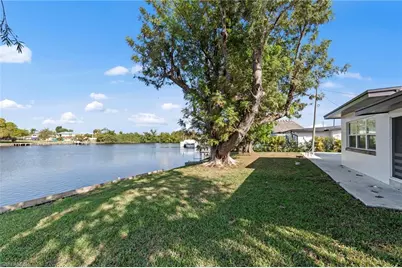 1313 Thompson St, North Fort Myers, FL 33903 - Photo 36