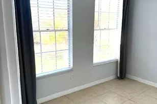 124 Santa Clara Dr, Naples, FL 34104 - Photo 10