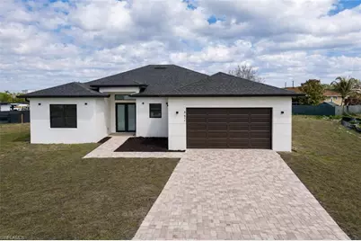 811 Dartmouth Ct, Lehigh Acres, FL 33974 - Photo 1