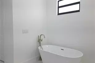 811 Dartmouth Ct, Lehigh Acres, FL 33974 - Photo 12