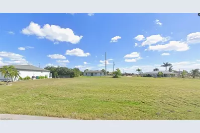 1709 NW 24th Pl, Cape Coral, FL 33993 - Photo 2