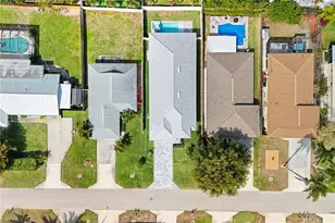 653 107th Ave N, Naples, FL 34108 - Photo 32