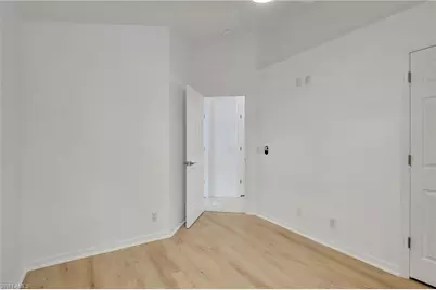 87 Burnt Pine Dr, Naples, FL 34119 - Photo 4