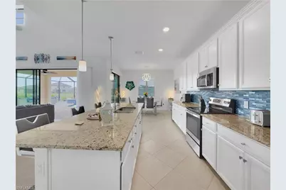 3319 Menores Way, Fort Myers, FL 33905 - Photo 10